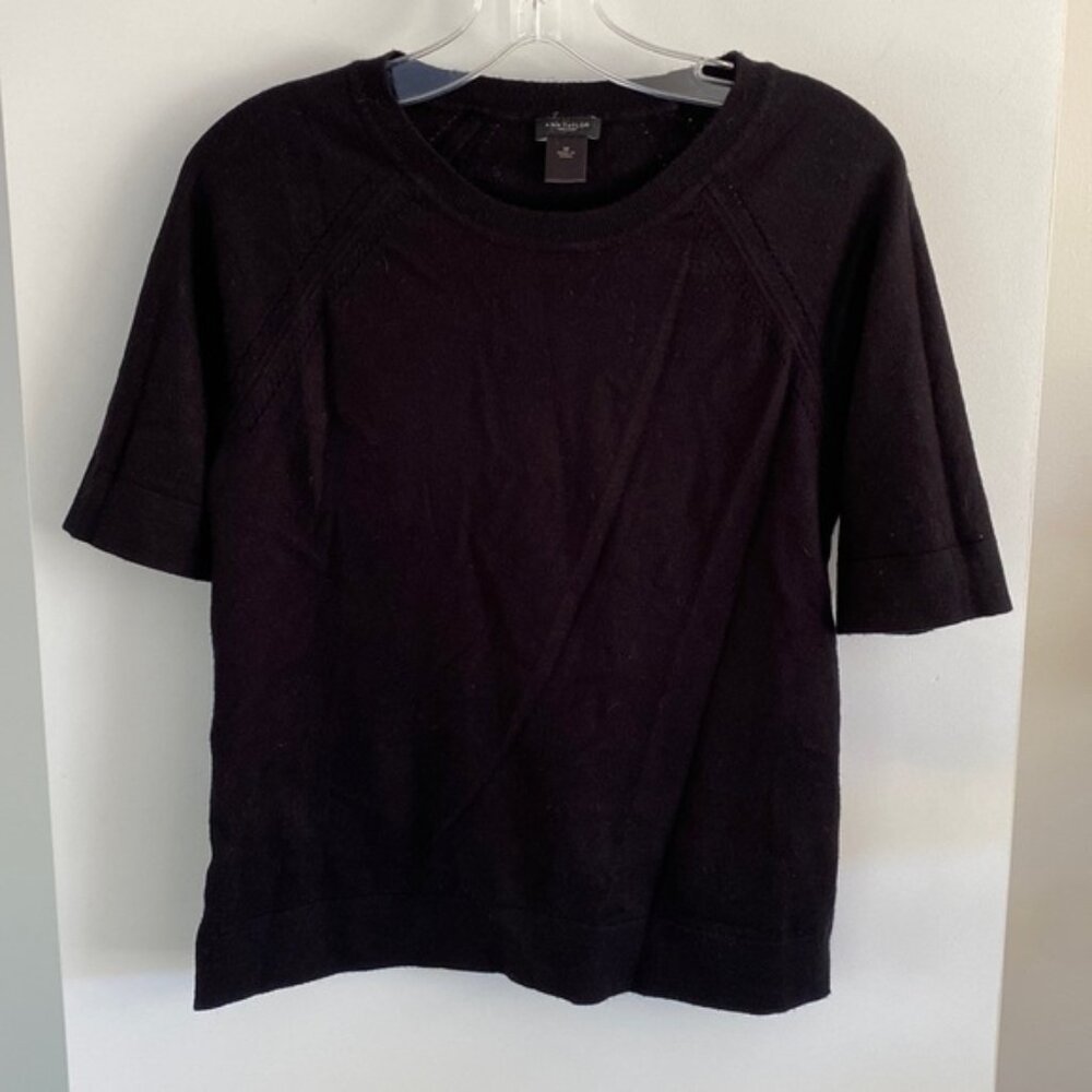 ANN TAYLOR factory classic French black short sleeve sweater stretch layering M